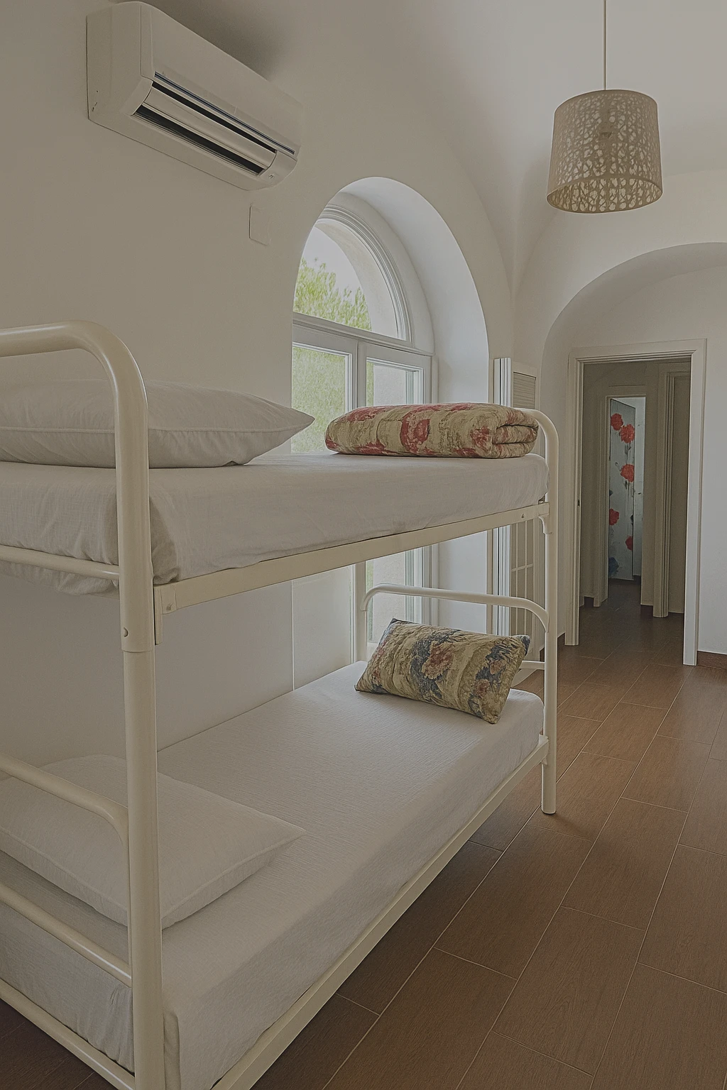 Mixed Room – Single Beds