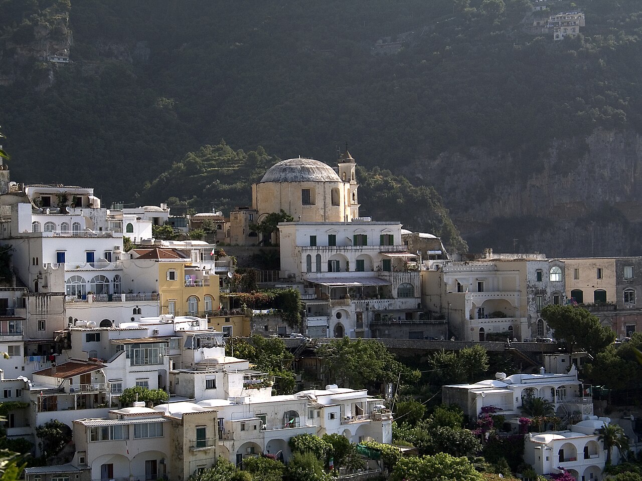 Positano hillside view near Chiesa Nuova / Bar Internazionale (Santa Maria delle Grazie)